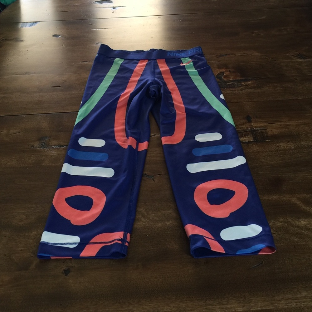 Nike Pro Capris
